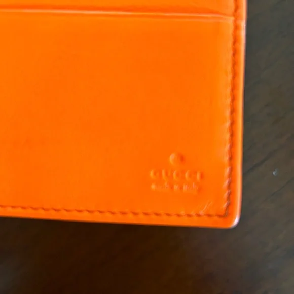 *AUTHENTIC*GUCCI GG SUPREME MONOGRAM ORANGE HEART WALLET - Picture 14 of 15